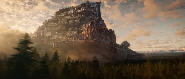The action in Mortal Engines is the highlight.