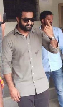 Telangana assembly election 2018: Actor Junior NTR after casting his vote. (HT Photo) Telangana assembly election 2018: Actor Junior NTR after casting his vote. (HT Photo)