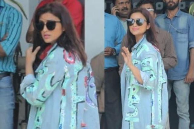 Parineeti Chopra at the Mumbai airport. (Viral Bhayani)