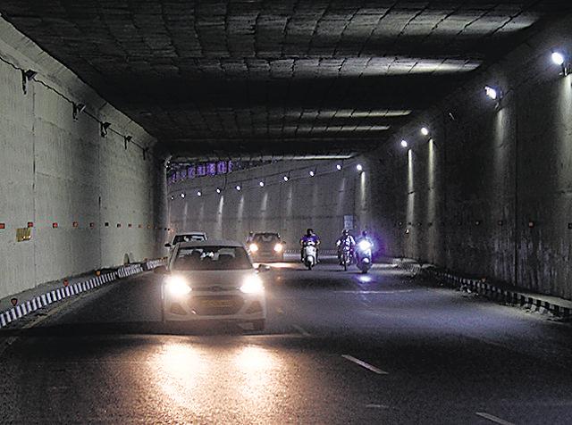 The Rajiv Chowk underpass doesn’t have a reliable power connection . (Yogendra Kumar/HT File ) The Rajiv Chowk underpass doesn’t have a reliable power connection . (Yogendra Kumar/HT File )