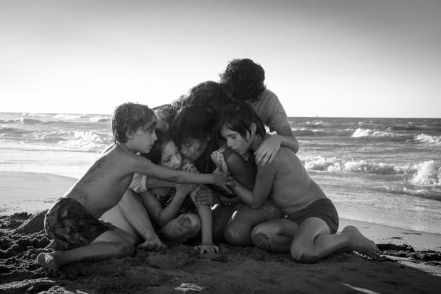 (L to R) Marco Graf as Pepe, Daniela Demesa as Sofi, Yalitza Aparicio as Cleo, Marina De Tavira as Sofia, Diego Cortina Autrey as Toño, Carlos Peralta Jacobson as Paco in Roma, written and directed by Alfonso Cuarón. (Photo by Carlos Somonte)