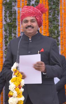 Tikaram Juli took oath at Raj Bhawan on Monday.Photo:-Prabhakar Sharma