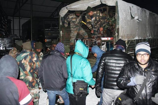 The tourists including women and children were stranded between the 17 Mile area and Nathu La in Sikkim. (adgpi/Twitter) The tourists including women and children were stranded between the 17 Mile area and Nathu La in Sikkim. (adgpi/Twitter)