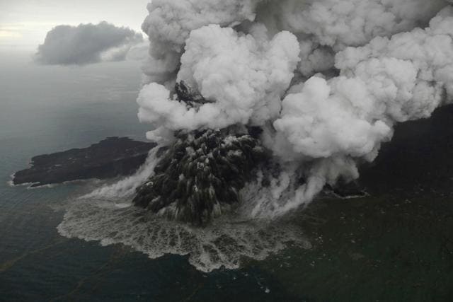 Plumes rise from Mount Anak Krakatau as it erupts in the Java Strait, Indonesia on Sunday, December 23, 2018. (AP File Photo ) Plumes rise from Mount Anak Krakatau as it erupts in the Java Strait, Indonesia on Sunday, December 23, 2018. (AP File Photo )