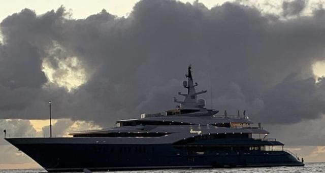 Ruia Yacht on Christmas Day docked outside St Barths (HT Photo) Ruia Yacht on Christmas Day docked outside St Barths (HT Photo)