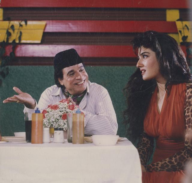 Kader Khan and Raveena Tondon in Aatish. (HT Photo) Kader Khan and Raveena Tondon in Aatish. (HT Photo)