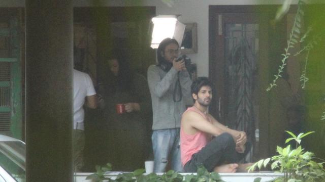 Actors Kartik Aryan and Kriti Sanon who are working together in Lukka Chuppi spotted in the city. Actors Kartik Aryan and Kriti Sanon who are working together in Lukka Chuppi spotted in the city.