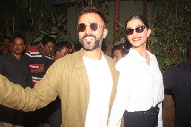 Sonam Kapoor with husband Anand Ahuja. (Viral Bhayani) Sonam Kapoor with husband Anand Ahuja. (Viral Bhayani)