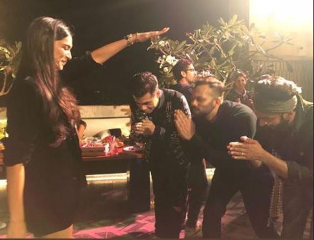 Deepika Padukone blesses Simmba trio -- Karan Johar , Rohit Shetty and Ranveer Singh.
