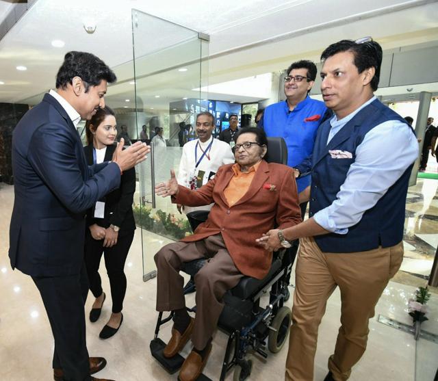 Mumbai: Minister of State for I & B Rajyavardhan Singh Rathore greets veteran actor Manoj Kumar as he arrives for the opening of the National Museum of Indian Cinema in Mumbai, Saturday, Jan 19, 2019. Filmmaker Madhur Bhandarkar is also seen. (PTI Photo/Shirish Shete) (PTI1_19_2019_000152B) (PTI) Mumbai: Minister of State for I & B Rajyavardhan Singh Rathore greets veteran actor Manoj Kumar as he arrives for the opening of the National Museum of Indian Cinema in Mumbai, Saturday, Jan 19, 2019. Filmmaker Madhur Bhandarkar is also seen. (PTI Photo/Shirish Shete) (PTI1_19_2019_000152B) (PTI)