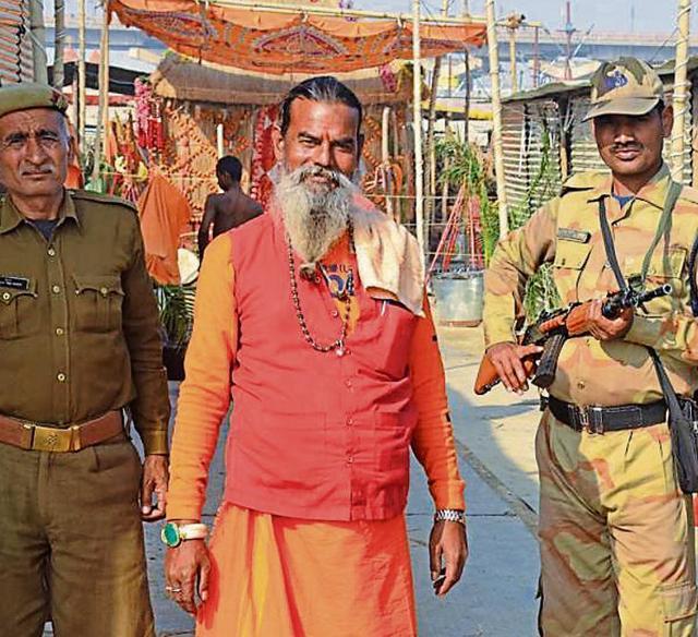 According to police, separate gunners have been provided to the heads and the mahamandaleshwars (high priests) of these monastic orders as well. (HT Photo ) According to police, separate gunners have been provided to the heads and the mahamandaleshwars (high priests) of these monastic orders as well. (HT Photo )