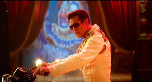 Salman Khan in a still from Bharat teaser.