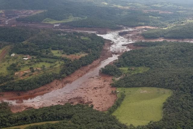 General view from above of a dam owned by Brazilian miner Vale SA that burst, in Brumadinho, (REUTERS) General view from above of a dam owned by Brazilian miner Vale SA that burst, in Brumadinho, (REUTERS)