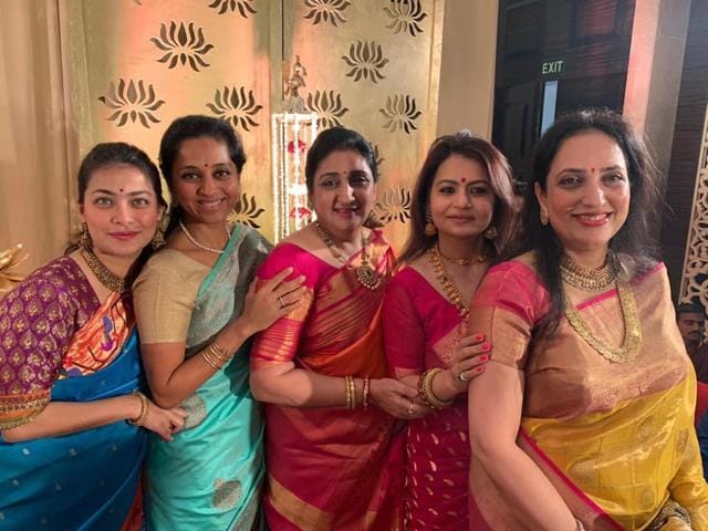 (From left) Praniti Shinde, Supriya Sule, Sunetra Pawar, Smruti Shinde and Rashmi Thackeray at the wedding.