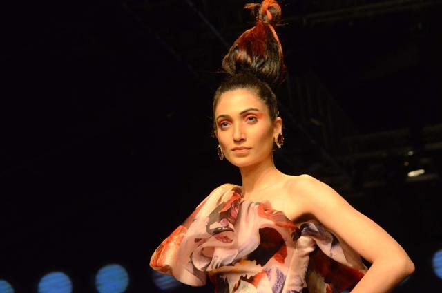 Mumbai: A model showcases fashion designers Gauri and Nainika's creation during Lakme Fashion Week (LFW) Summer/Resort 2019 in Mumbai. (IANS) Mumbai: A model showcases fashion designers Gauri and Nainika's creation during Lakme Fashion Week (LFW) Summer/Resort 2019 in Mumbai. (IANS)