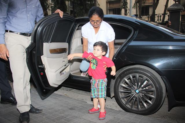 Taimur Ali Khan spotted with his nanny. (Varinder Chawla) Taimur Ali Khan spotted with his nanny. (Varinder Chawla)