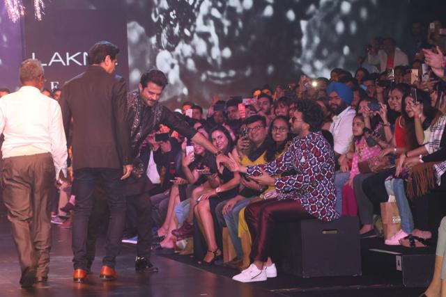 Anil Kapoor meets Ranveer Singh at Lakme Fashion Week. (Varinder Chawla) Anil Kapoor meets Ranveer Singh at Lakme Fashion Week. (Varinder Chawla)