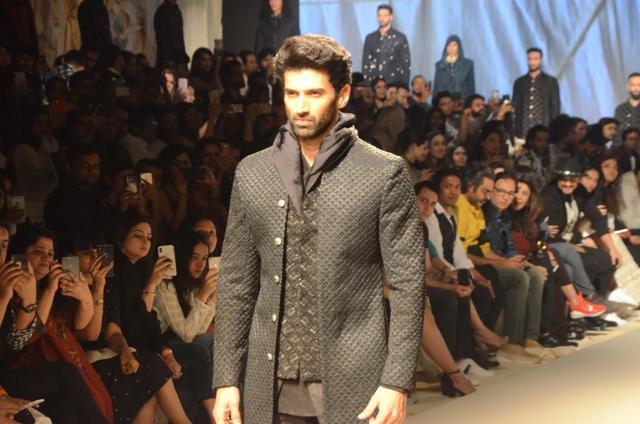 Aditya Roy Kapur was dressed in tunics and inner shirt with half jacket, which was overlapped with a full-length coat. (IANS)
