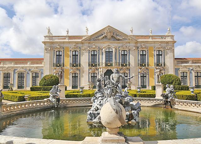 The 18th century Palace of Queluz sits pretty in the city of Queluz (Alison and Sumanto Ray) The 18th century Palace of Queluz sits pretty in the city of Queluz (Alison and Sumanto Ray)