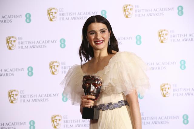 Rachel Weisz poses for photographers backstage with her Best Supporting Actress award for her role in the film The Favourite. (Joel C Ryan/Invision/AP) Rachel Weisz poses for photographers backstage with her Best Supporting Actress award for her role in the film The Favourite. (Joel C Ryan/Invision/AP)