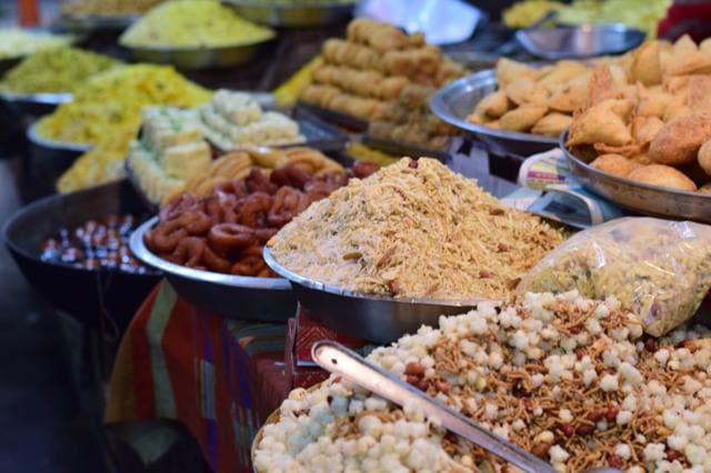 As with the salty-sweet breakfast of poha-jalebi, Bhopal’s special falahar is also a mix of sweet and savoury, from sabudana chivda and mawa jalebi to besan laddoo and balushahi. As with the salty-sweet breakfast of poha-jalebi, Bhopal’s special falahar is also a mix of sweet and savoury, from sabudana chivda and mawa jalebi to besan laddoo and balushahi.