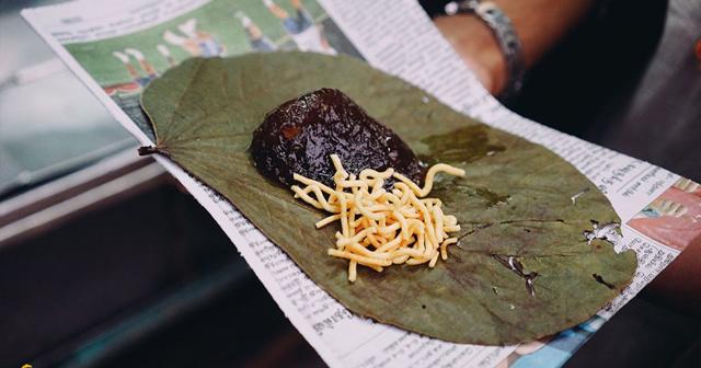 Nei Halwa, made with red wheat, sugar and lots of pure ghee. Nei Halwa, made with red wheat, sugar and lots of pure ghee.