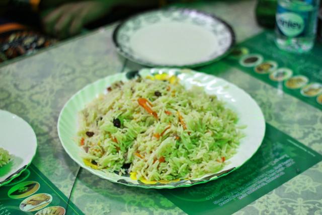 The highlight of this walk is Afghanistan’s national dish, the Kabuli pilav, made with basmati rice, carrots and dry fruit.