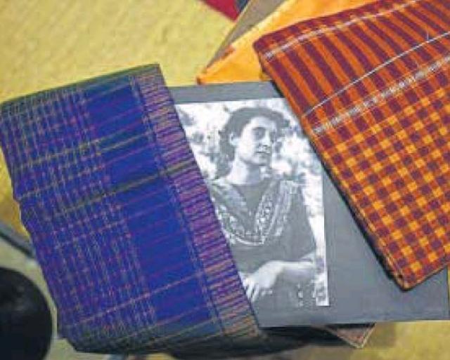 Indira Gandhi inspired sarees have made a comeback, Shakti Khanna and Neelima Kamrah, members of saree clubs sport linen sarees.