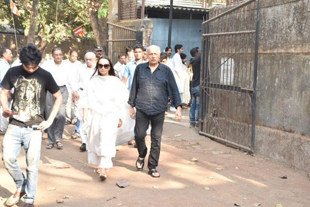 Soni Razdan and Mahesh Bhatt at the funeral. Soni Razdan and Mahesh Bhatt at the funeral.