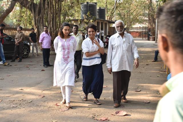 Swara Bhasker at the funeral. Swara Bhasker at the funeral.