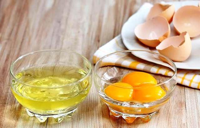 You can use a hair mask made of eggs yolks to improve the look, feel, and growth of your hair. (Shutterstock)