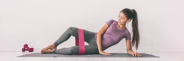 Add a resistance band once clamshell exercise becomes easy (Shutterstock) Add a resistance band once clamshell exercise becomes easy (Shutterstock)