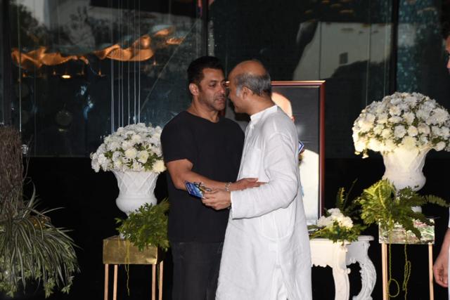 Salman Khan with Sooraj Barjatya at Rajkumar Barjatya’s prayer meet. (Varinder Chawla) Salman Khan with Sooraj Barjatya at Rajkumar Barjatya’s prayer meet. (Varinder Chawla)