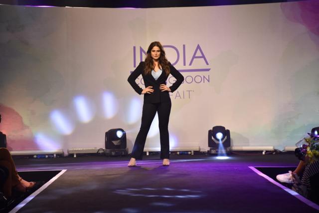 Zareen Khan walks the ramp at a fashion show. (Varinder Chawla) Zareen Khan walks the ramp at a fashion show. (Varinder Chawla)