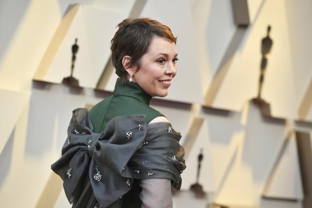 Olivia Colman arrives at the Oscars on Sunday. (Jordan Strauss/Invision/AP) Olivia Colman arrives at the Oscars on Sunday. (Jordan Strauss/Invision/AP)