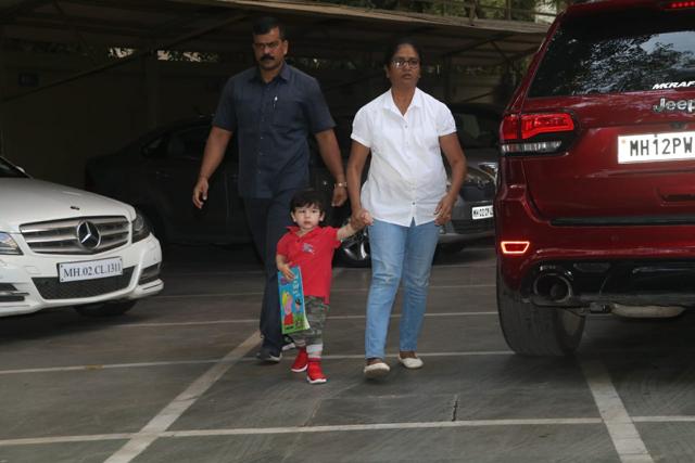 Taimur Ali Khan with his nanny. (Varinder Chawla) Taimur Ali Khan with his nanny. (Varinder Chawla)
