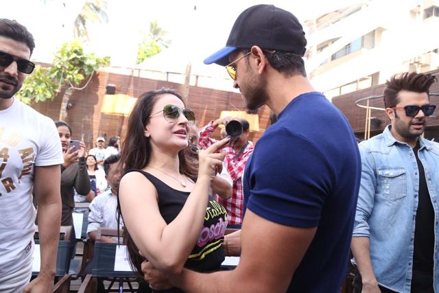 Ameesha Patel and Hrithik Roshan have a conversation at the event. (Varinder Chawla) Ameesha Patel and Hrithik Roshan have a conversation at the event. (Varinder Chawla)