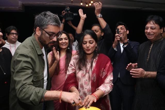 Amit Sharma celebrating the success of Badhaai Ho. Amit Sharma celebrating the success of Badhaai Ho.