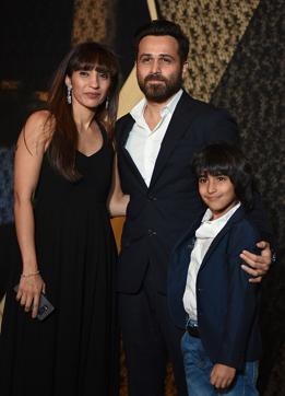 Indian Bollywood actress Emraan Hashmi (C) with his family pose for a picture during the wedding reception of film producer Mukesh Bhatt's daughter Sakshi Bhatt. (AFP) Indian Bollywood actress Emraan Hashmi (C) with his family pose for a picture during the wedding reception of film producer Mukesh Bhatt's daughter Sakshi Bhatt. (AFP)