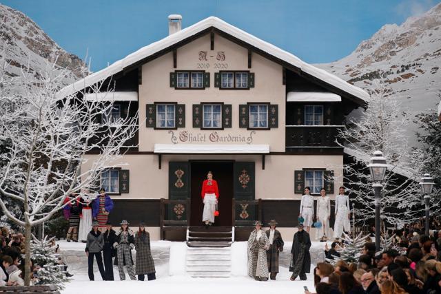 Models present creations by late designer Karl Lagerfeld as part of his Fall/Winter 2019-2020 women's ready-to-wear collection show for fashion house Chanel at the Grand Palais during Paris Fashion Week in Paris, France March 5, 2019. REUTERS/Regis Duvignau (REUTERS) Models present creations by late designer Karl Lagerfeld as part of his Fall/Winter 2019-2020 women's ready-to-wear collection show for fashion house Chanel at the Grand Palais during Paris Fashion Week in Paris, France March 5, 2019. REUTERS/Regis Duvignau (REUTERS)