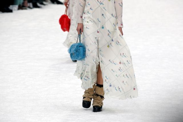 A model presents a creation by late designer Karl Lagerfeld as part of his Fall/Winter 2019-2020 women's ready-to-wear collection show for fashion house Chanel at the Grand Palais during Paris Fashion Week in Paris, France March 5, 2019. REUTERS/Regis Duvignau (REUTERS) A model presents a creation by late designer Karl Lagerfeld as part of his Fall/Winter 2019-2020 women's ready-to-wear collection show for fashion house Chanel at the Grand Palais during Paris Fashion Week in Paris, France March 5, 2019. REUTERS/Regis Duvignau (REUTERS)