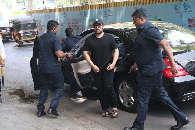 Aamir Khan at Santa Cruz. (Varinder Chawla) Aamir Khan at Santa Cruz. (Varinder Chawla)