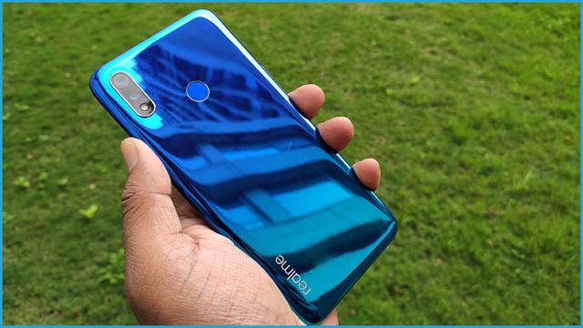 The 3D gradient design at the back is absolutely stunning! (HT Brand Studio) The 3D gradient design at the back is absolutely stunning! (HT Brand Studio)