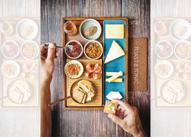 Urban artisanal cheese platter – Begum Victoria Urban artisanal cheese platter – Begum Victoria