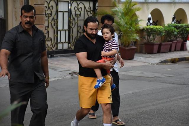 Saif Ali Khan and Taimur on their usual walk. (Varinder Chawla) Saif Ali Khan and Taimur on their usual walk. (Varinder Chawla)