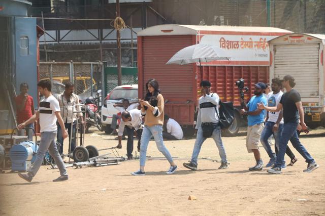 Kriti Sanon at work. (Varidner Chawla) Kriti Sanon at work. (Varidner Chawla)