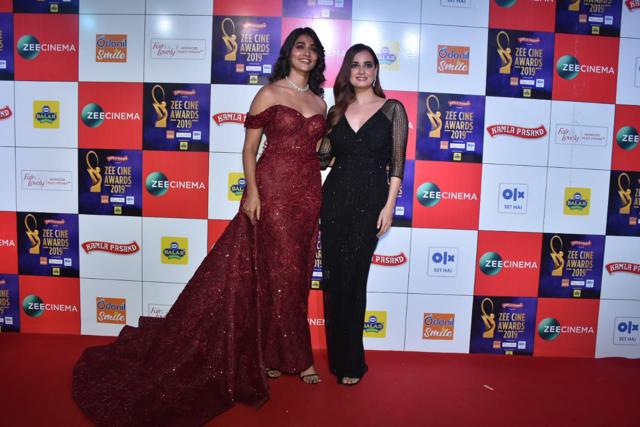 Pooja Hegde and Dia Mirza on the red carpet. (Varinder Chawla) Pooja Hegde and Dia Mirza on the red carpet. (Varinder Chawla)