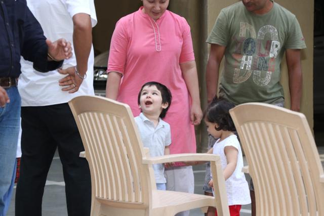 Taimur and Inaaya spotted playing together in Bandra. (Varinder Chawla)