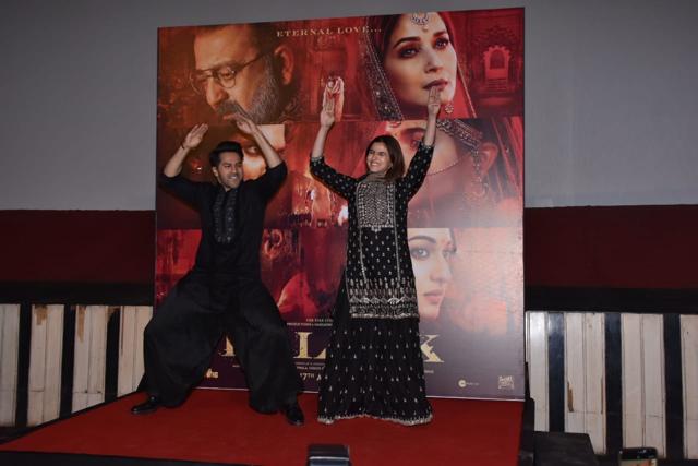 Varun Dhawan and Alia Bhatt perform at the launch of Kalank song First Class. Varun Dhawan and Alia Bhatt perform at the launch of Kalank song First Class.