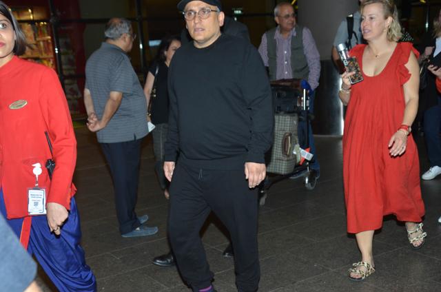 Avengers: Endgame director Joe Russo arrives in Mumbai with his family ...